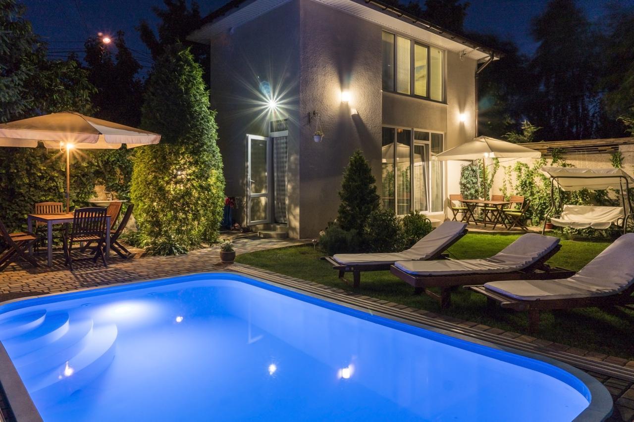 Guest House Butterfly Wing Odessa Exterior foto
