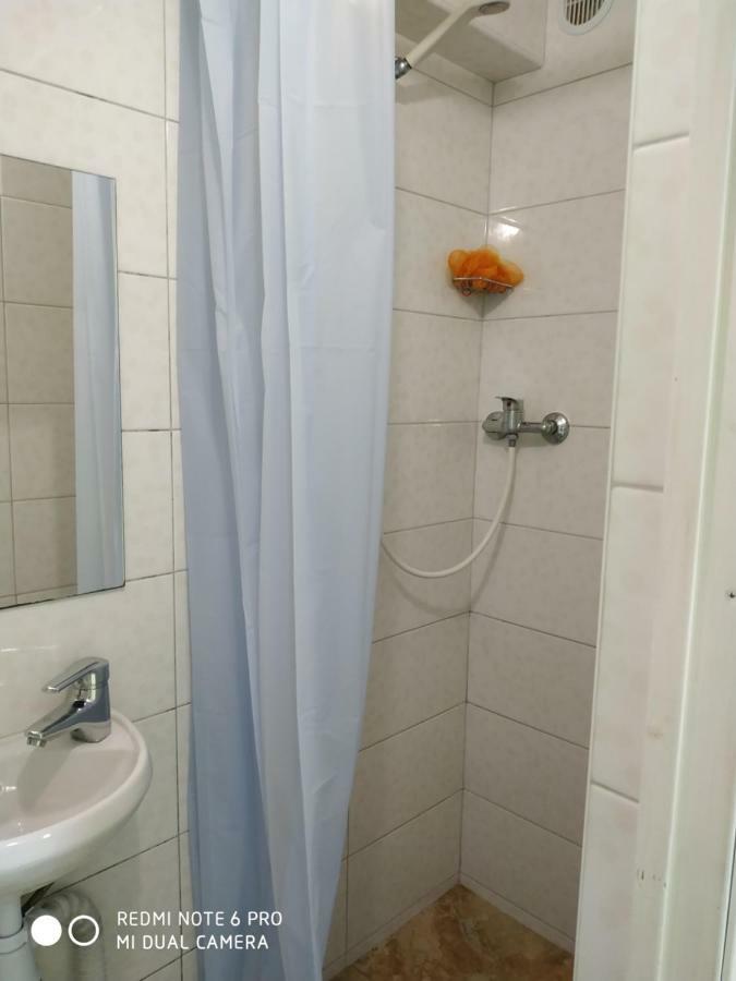Guest House Butterfly Wing Odessa Exterior foto
